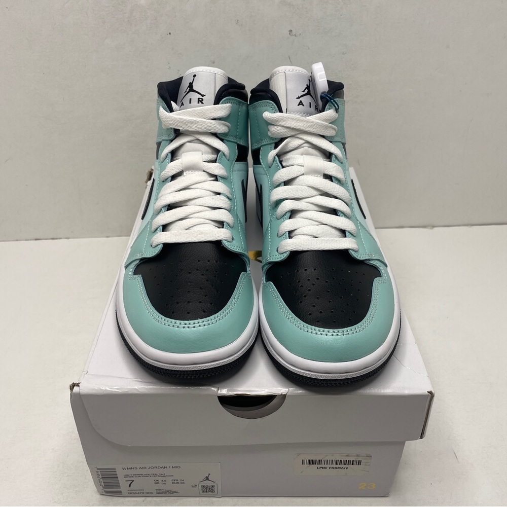 Nike Air Jordan 1 Retro Mid WMNS “Light Dew/Teal Tint” 2022 - Picture 2 of 4